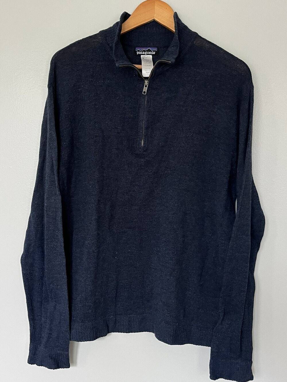 Patagonia Men’s L Navy Blue Lambswool Quarter Zip Mock Neck Sweater